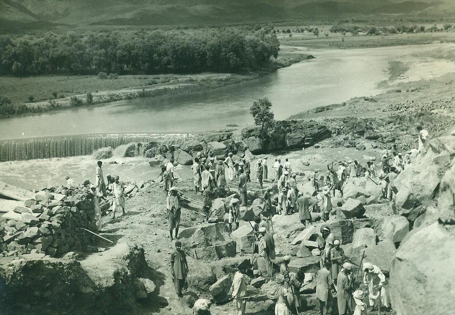 Construction of Rawal Dam in 1960